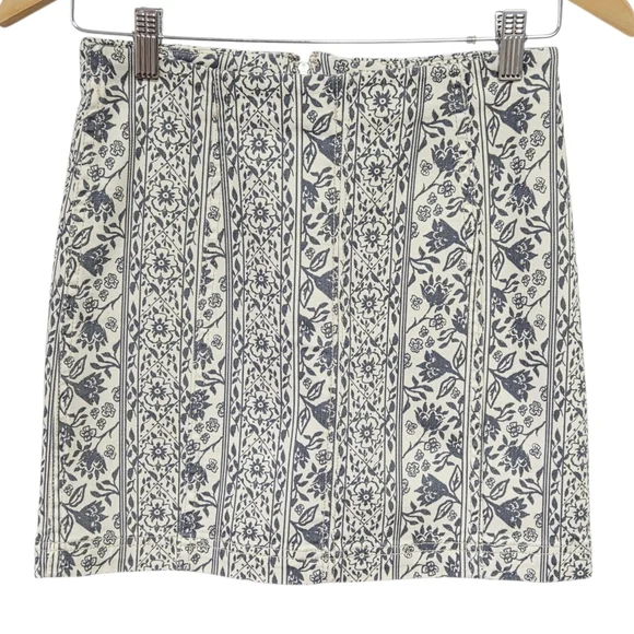 Free People Modern Femme Novelty Denim Mini Skirt Neutral Print Size 2 - Picture 5 of 7